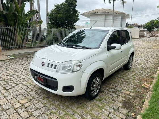 FIAT UNO 1.0 EVO VIVACE 8V FLEX 4P MANUAL FIAT UNO 1.0 EVO VIVACE 8V FLEX 4P MANUAL